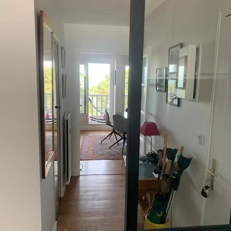 Apartment Un Balcon Sur La
